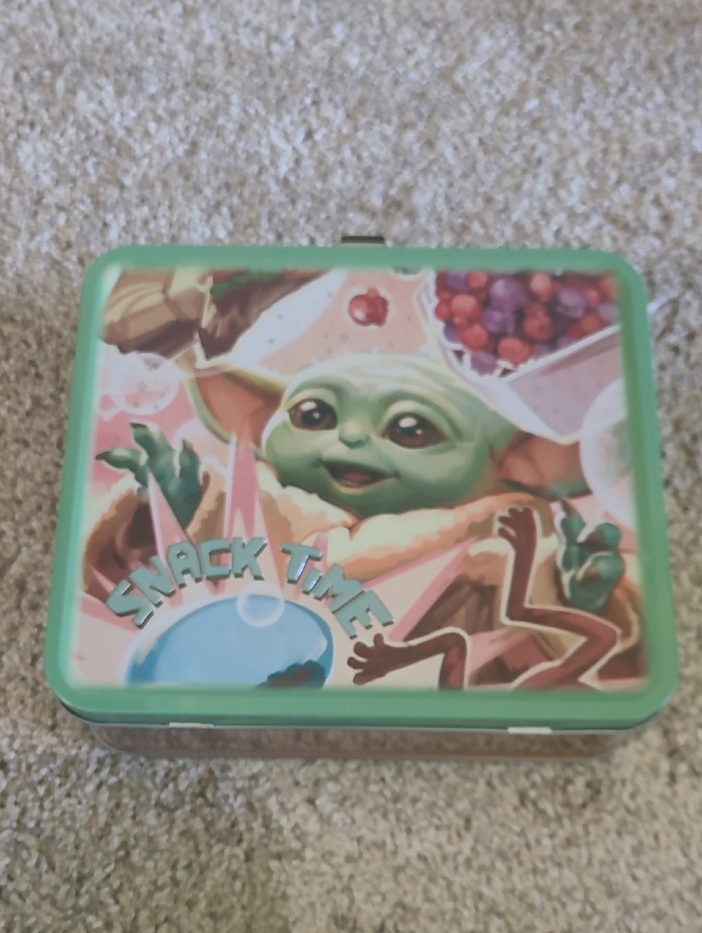 Grogu Snack Time Colllectable Tin & Pocketbac Holder B&BW + Star Wars - Picture 8 of 13